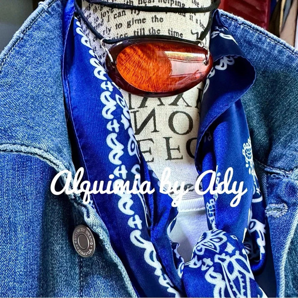 Oversized statement huge medallion in black cord choker adjustable necklace - Picture 1 of 2